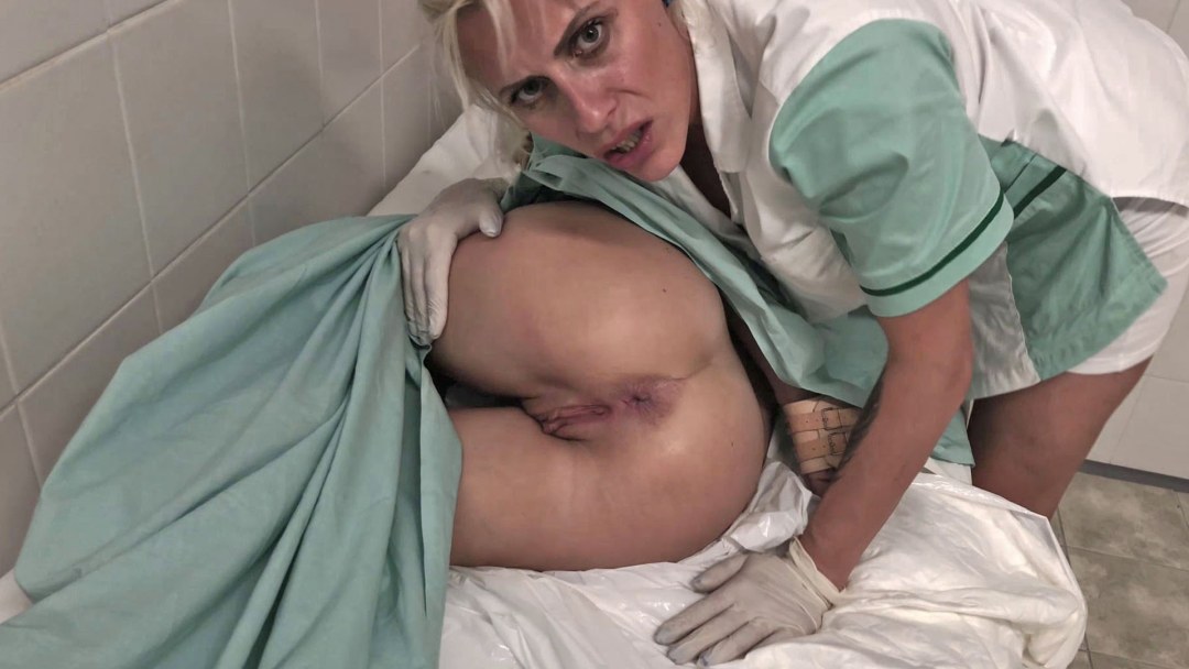 Голые бабы в психбольнице