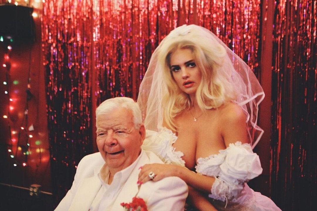 Grandfather and girl порнофильмы