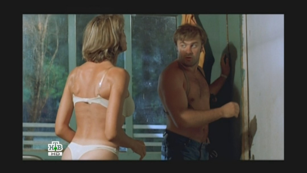 Ирина Шейк попа