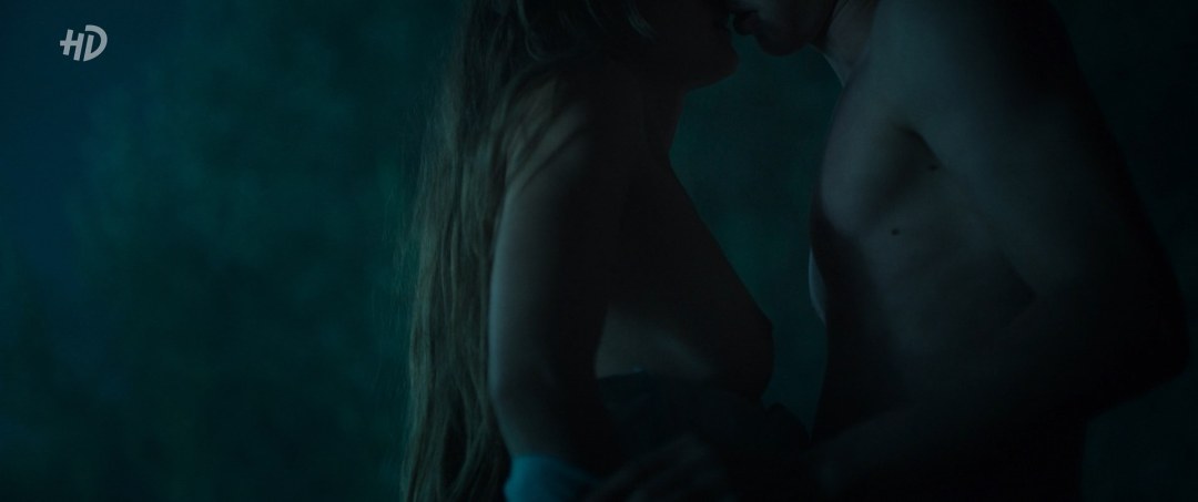 Ангелина Стречина голая