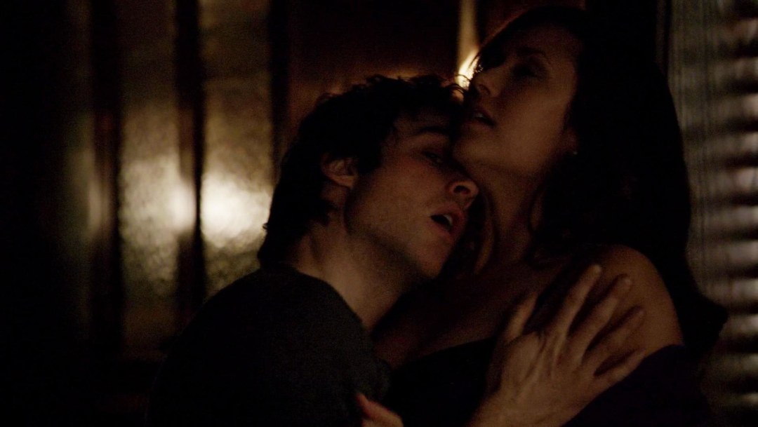 Нина Добрев голая видео