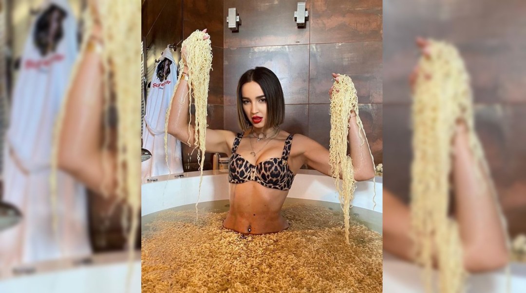 Ассистентка самсунг Сэм косплей