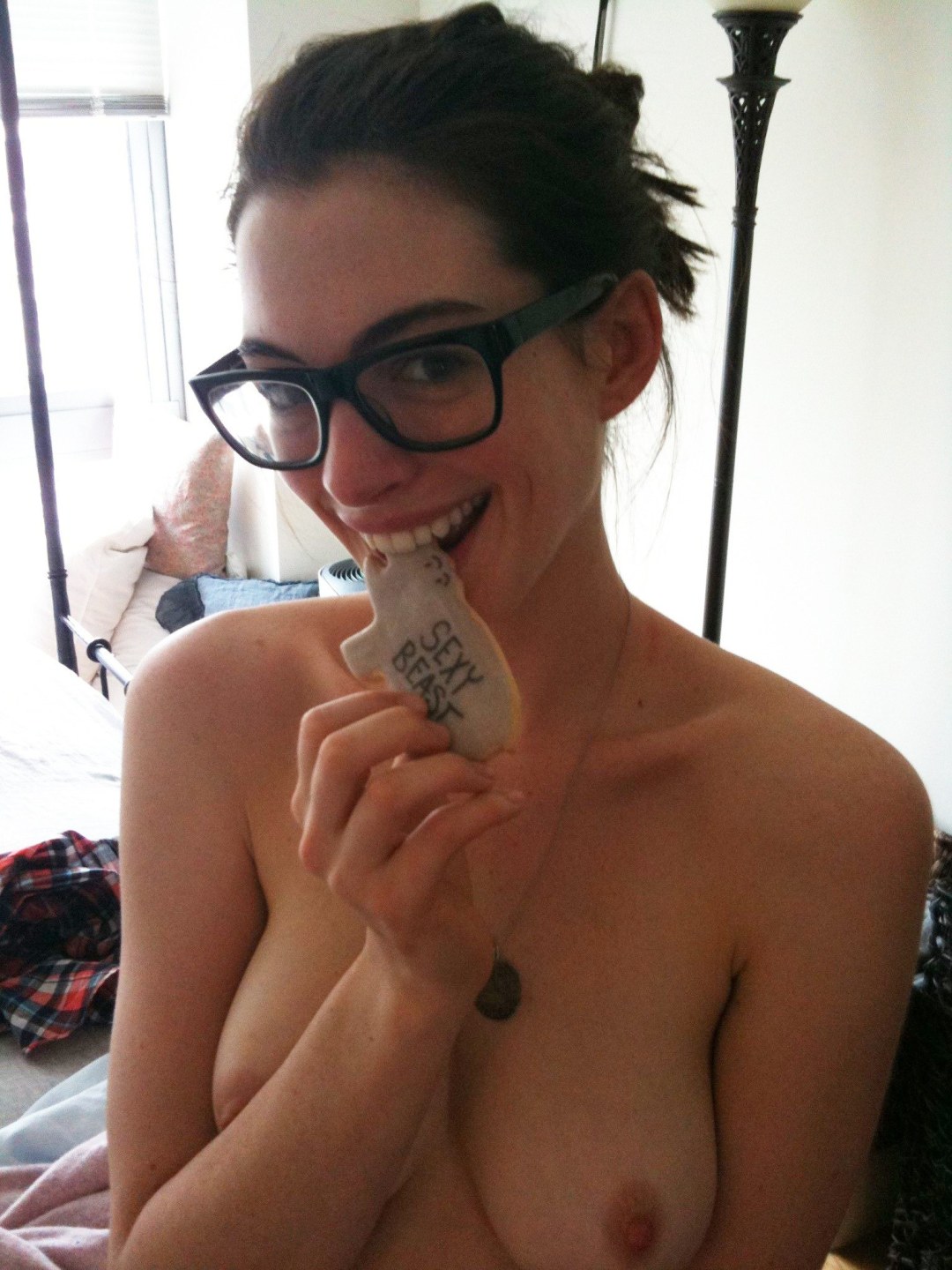 Anne Hathaway leaked