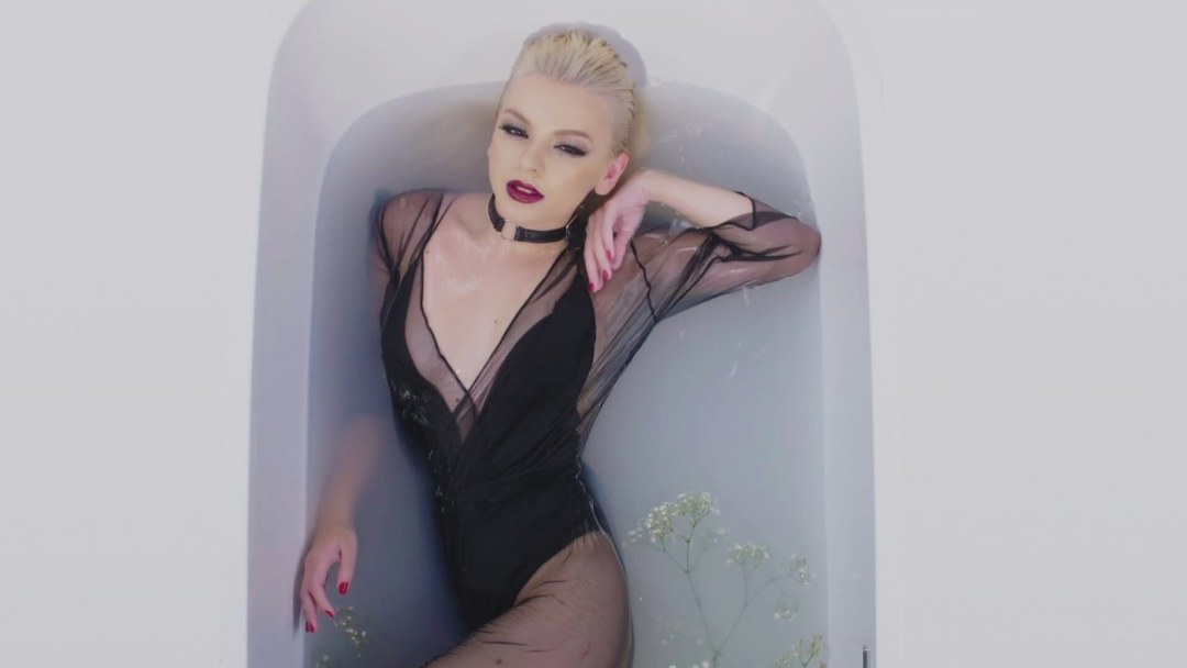 Мадалина Диана Генеа обои