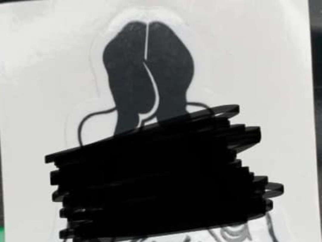 Грета Микалауските голая