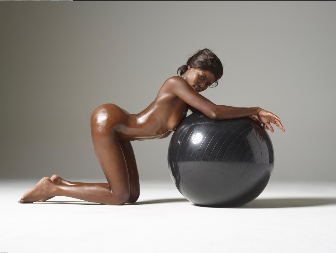 Красивые негритянки в масле