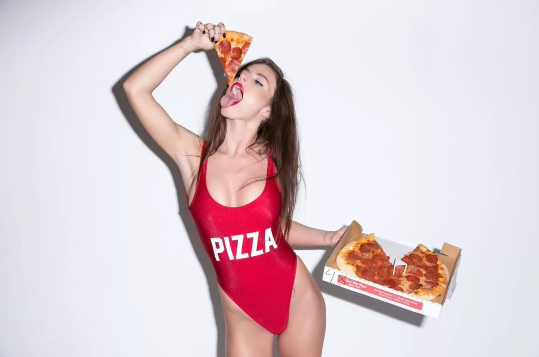 Фотосессия девушка с едой