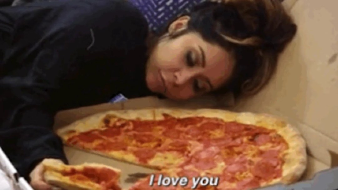 Член в пицце