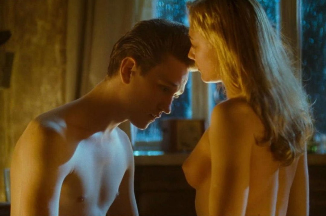 Оксана Акиньшина голая в фильмах