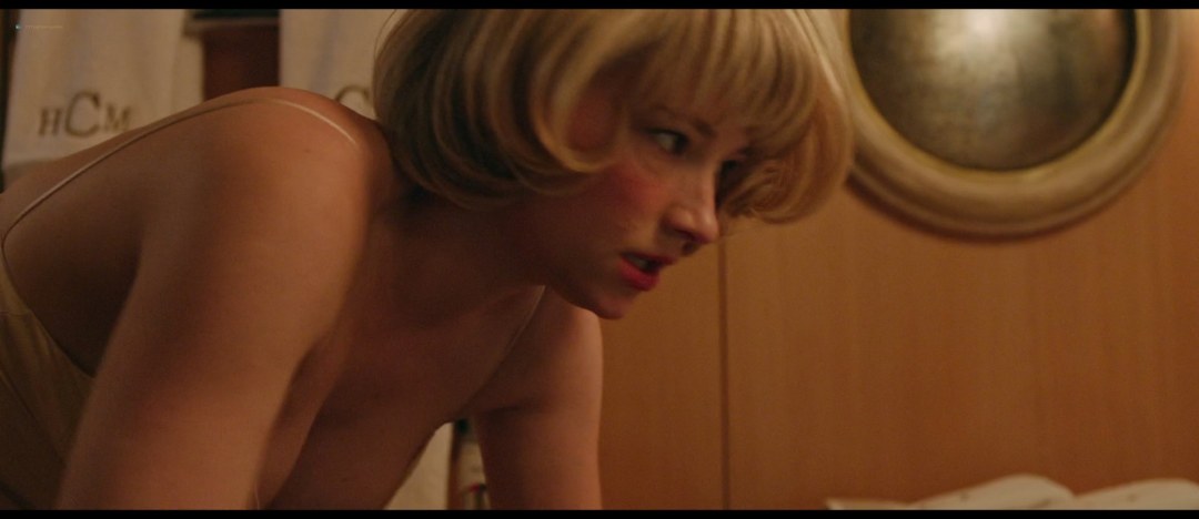 Джой Лорен Адамс голая