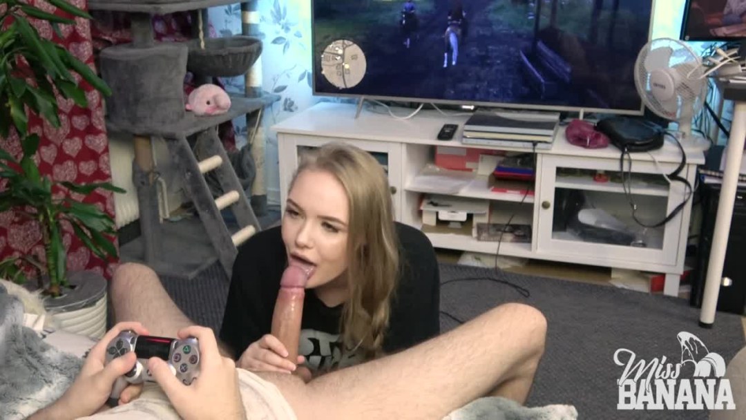 Подросток в очках ебля