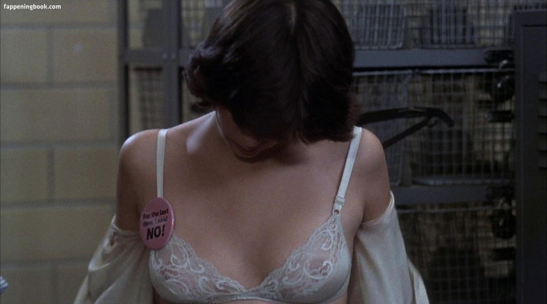 Тина Кунаки эротические