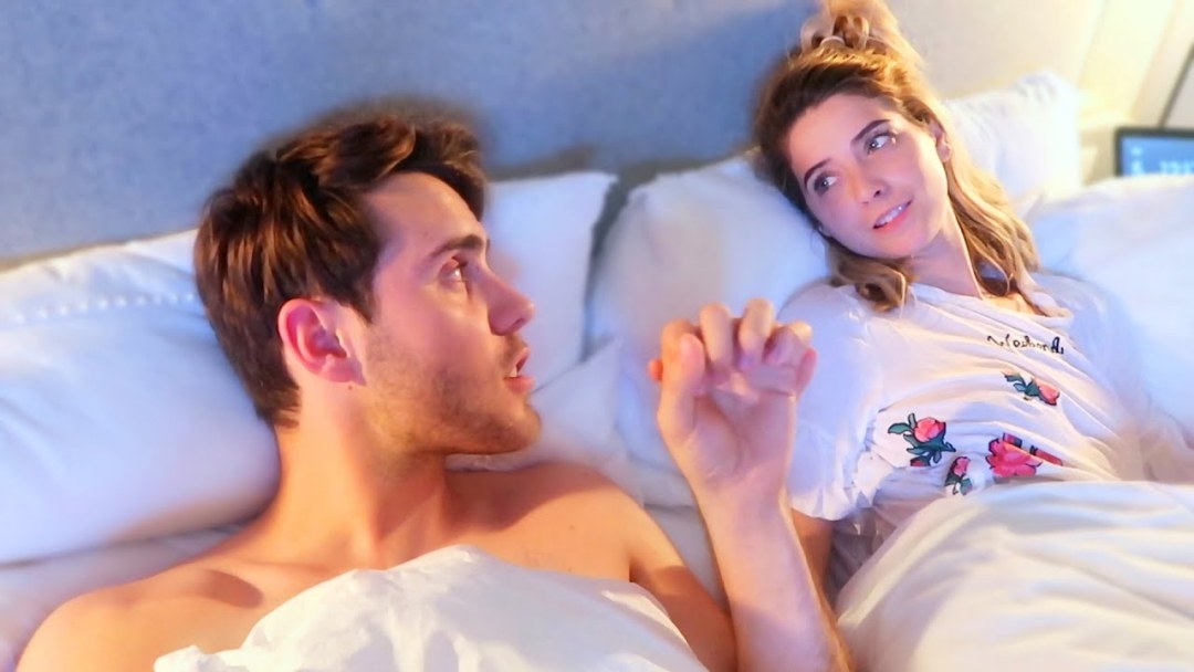 Ева Элфи 2021