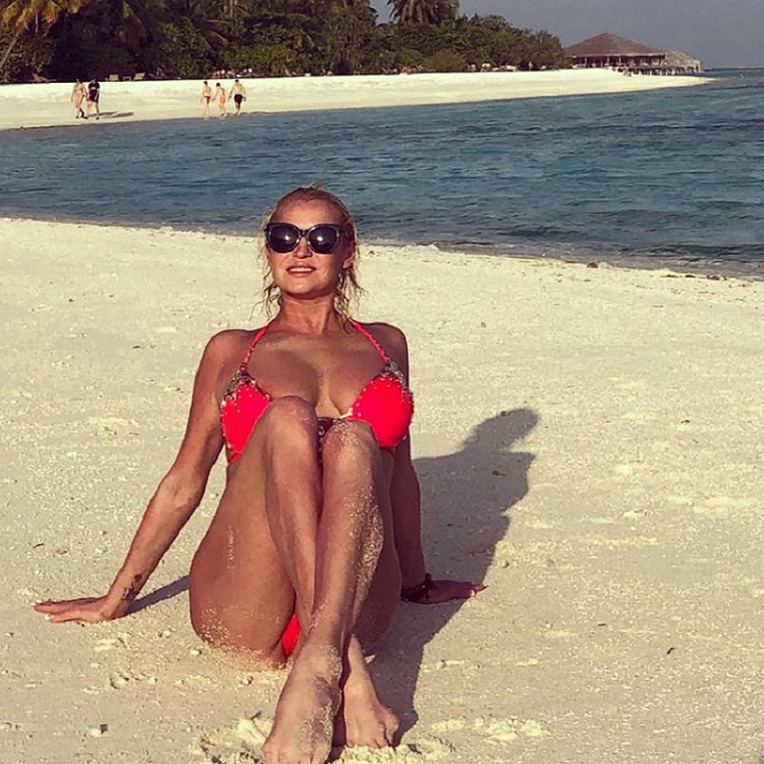 Анастасия Волочкова шпагат