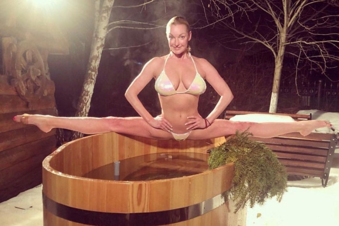 Анастасия Волочкова топлесс