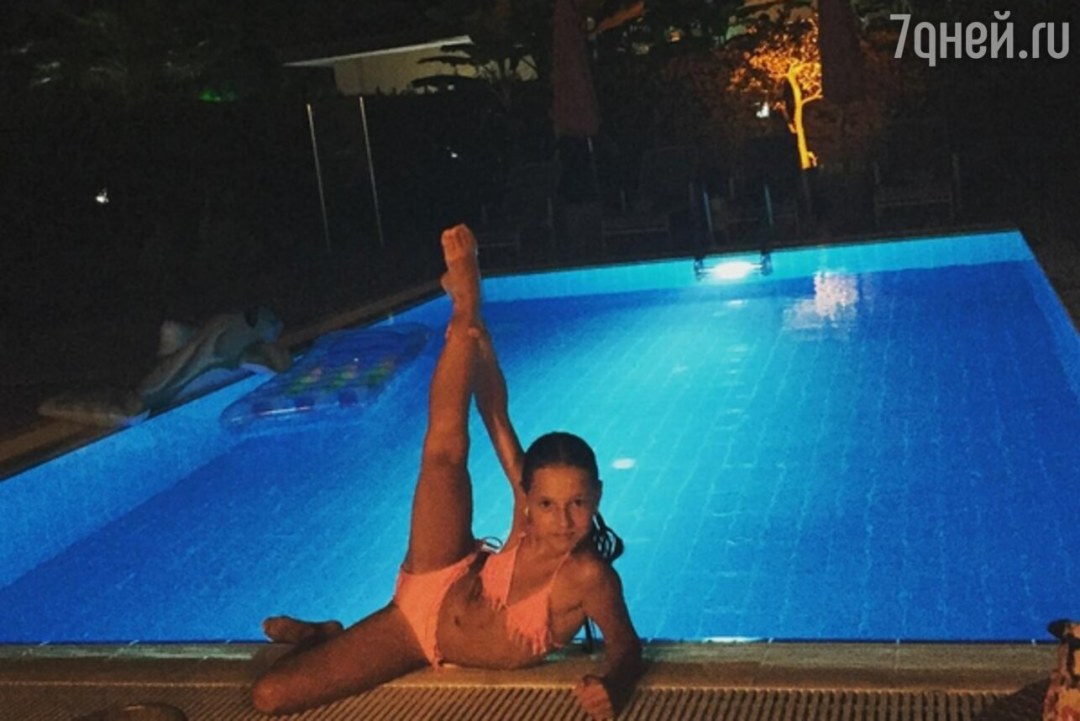 Анастасия Волочкова ягодицы