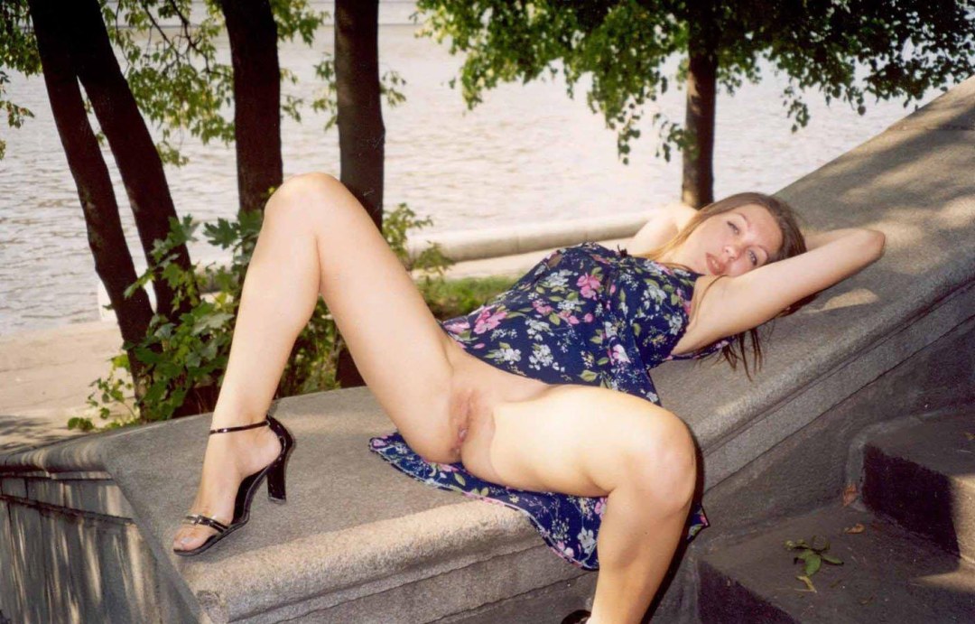 Красивые женщины без трусов