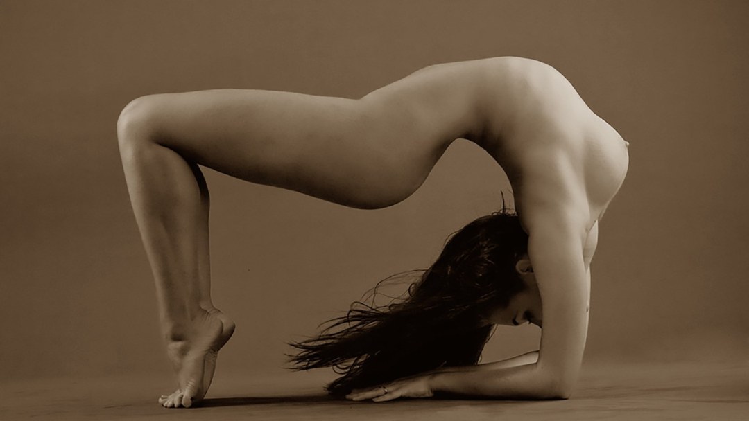 Alicia Sacramone - гимнастика ню