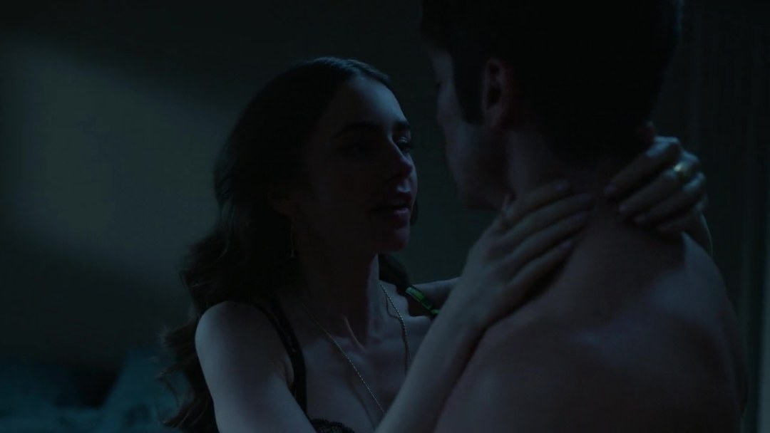 Эмили в Париже Эмили и Габриэль переспали