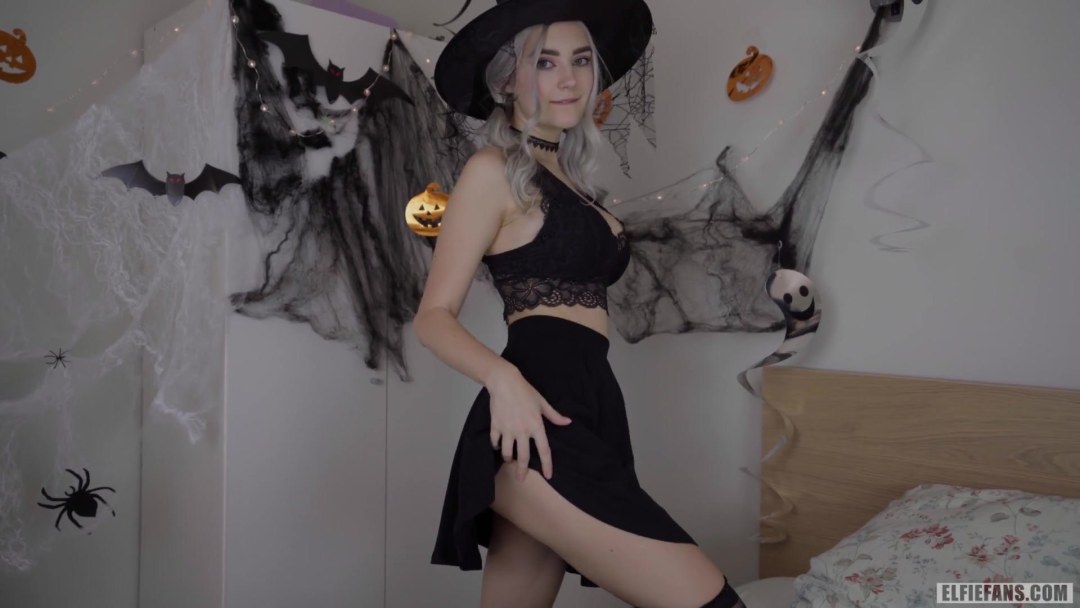 Ева Элфи Хэллоуин