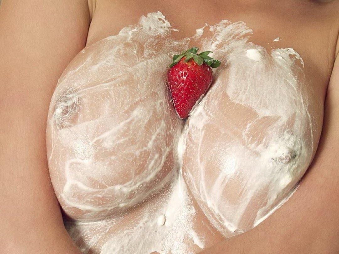 Грудь со взбитыми сливками