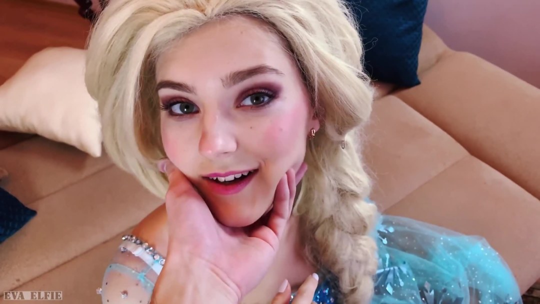 Eva Elfie Elsa