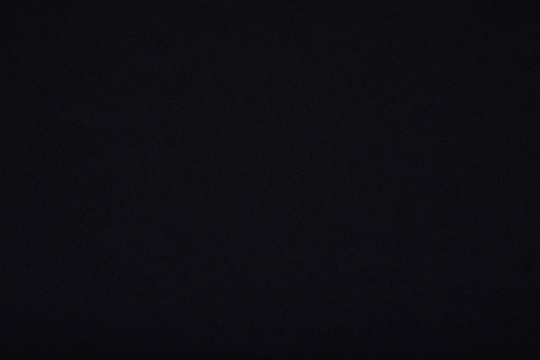 Черный фон вертикальный