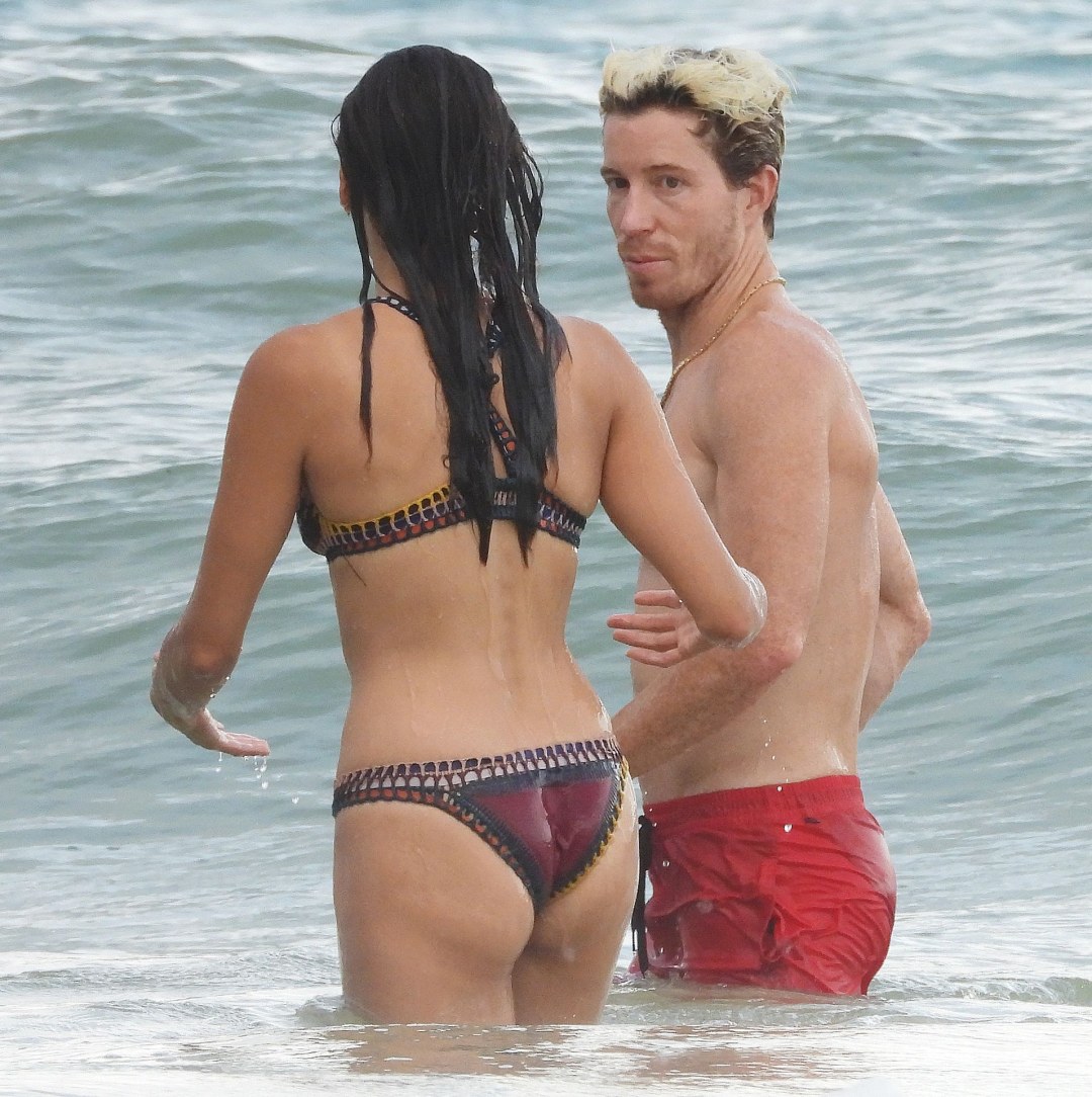 Нина Добрев эротические фото