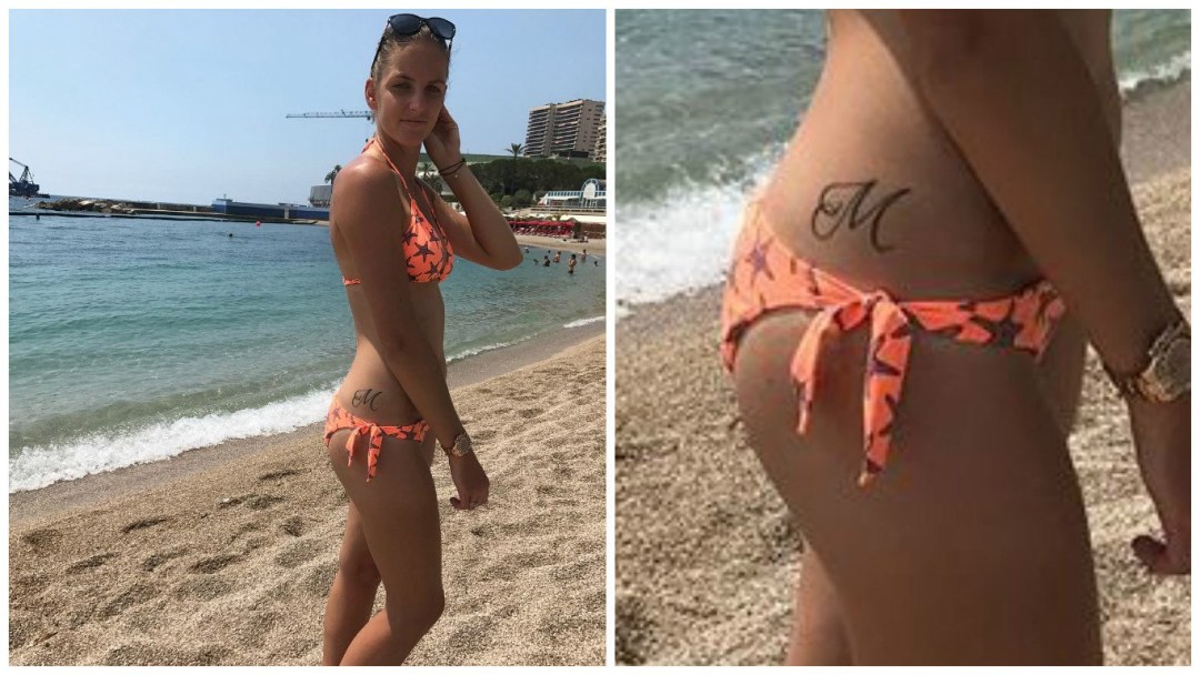 Каролина Моисеенко в купальнике