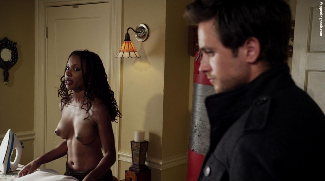 Шанола Хэмптон задница