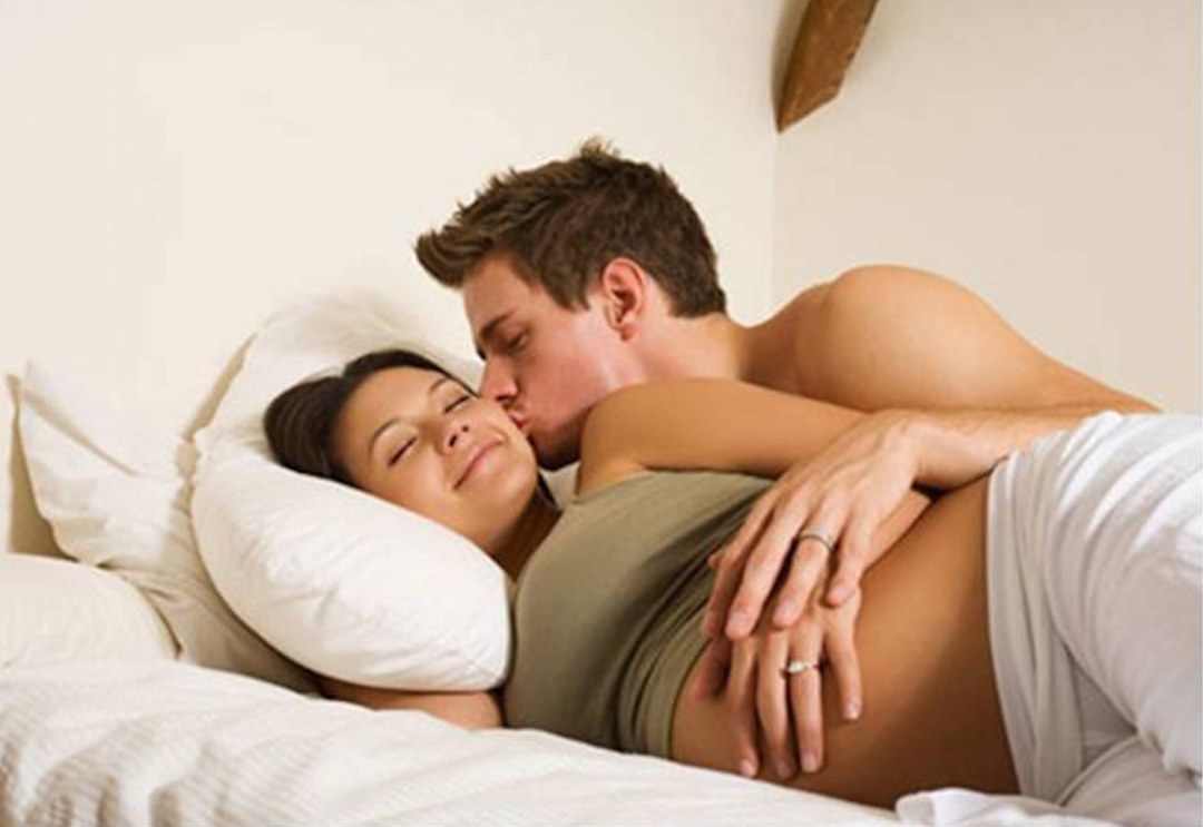 Позы в постелях для беременных