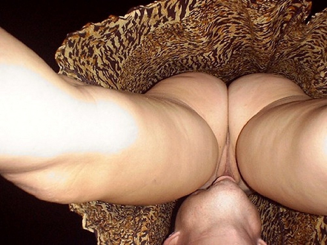 Голые пожилые женщины вид снизу