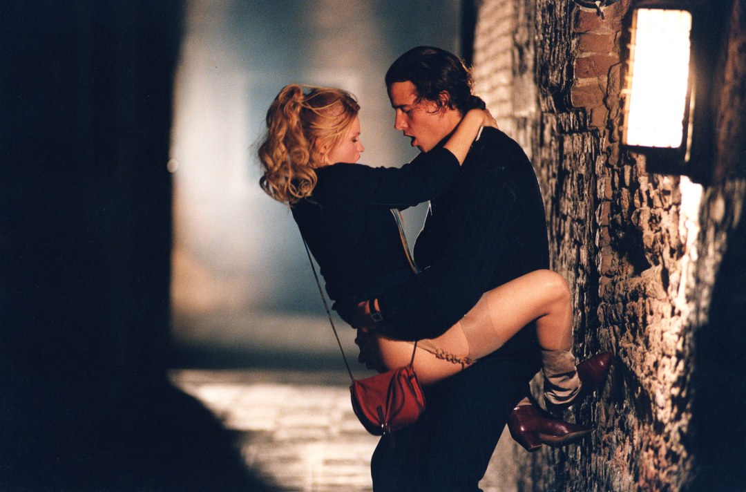 Нарушая запреты фильм