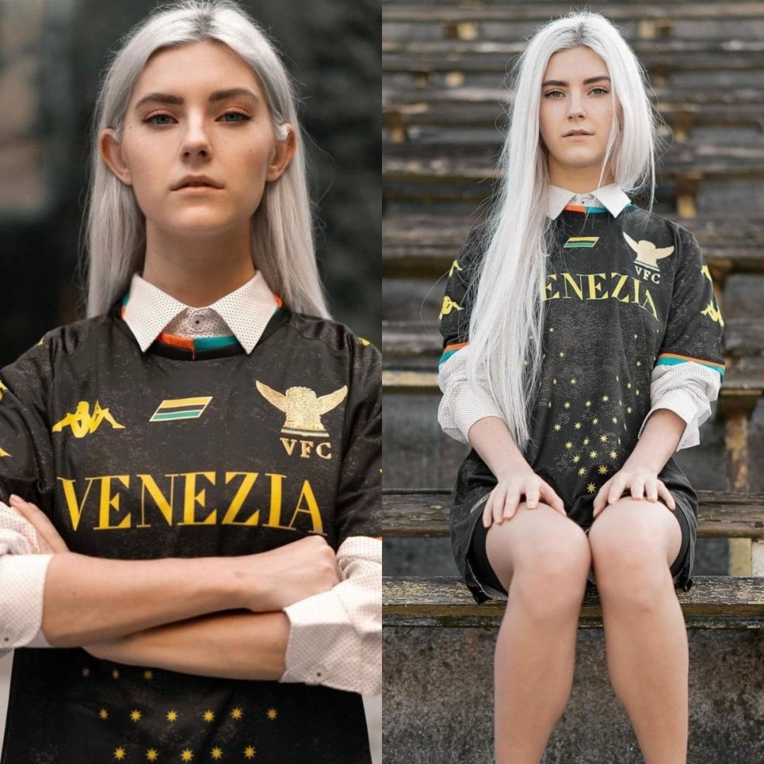 Ева Элфи 2022