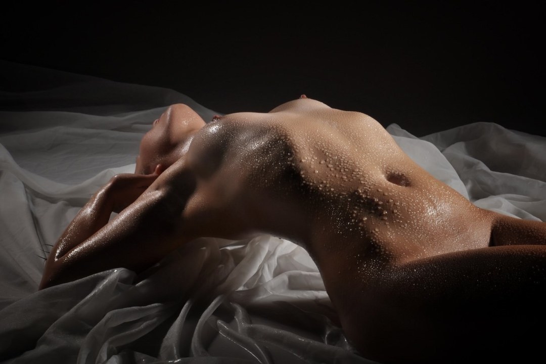 Красивые эротические женщины