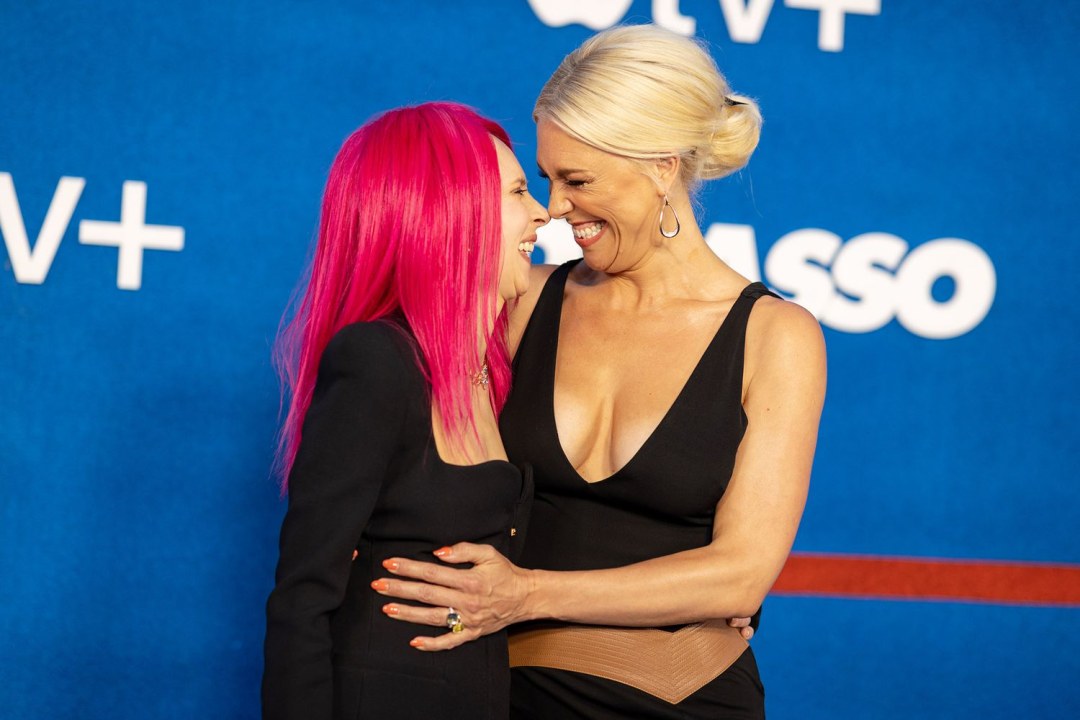 Hannah Waddingham топлес